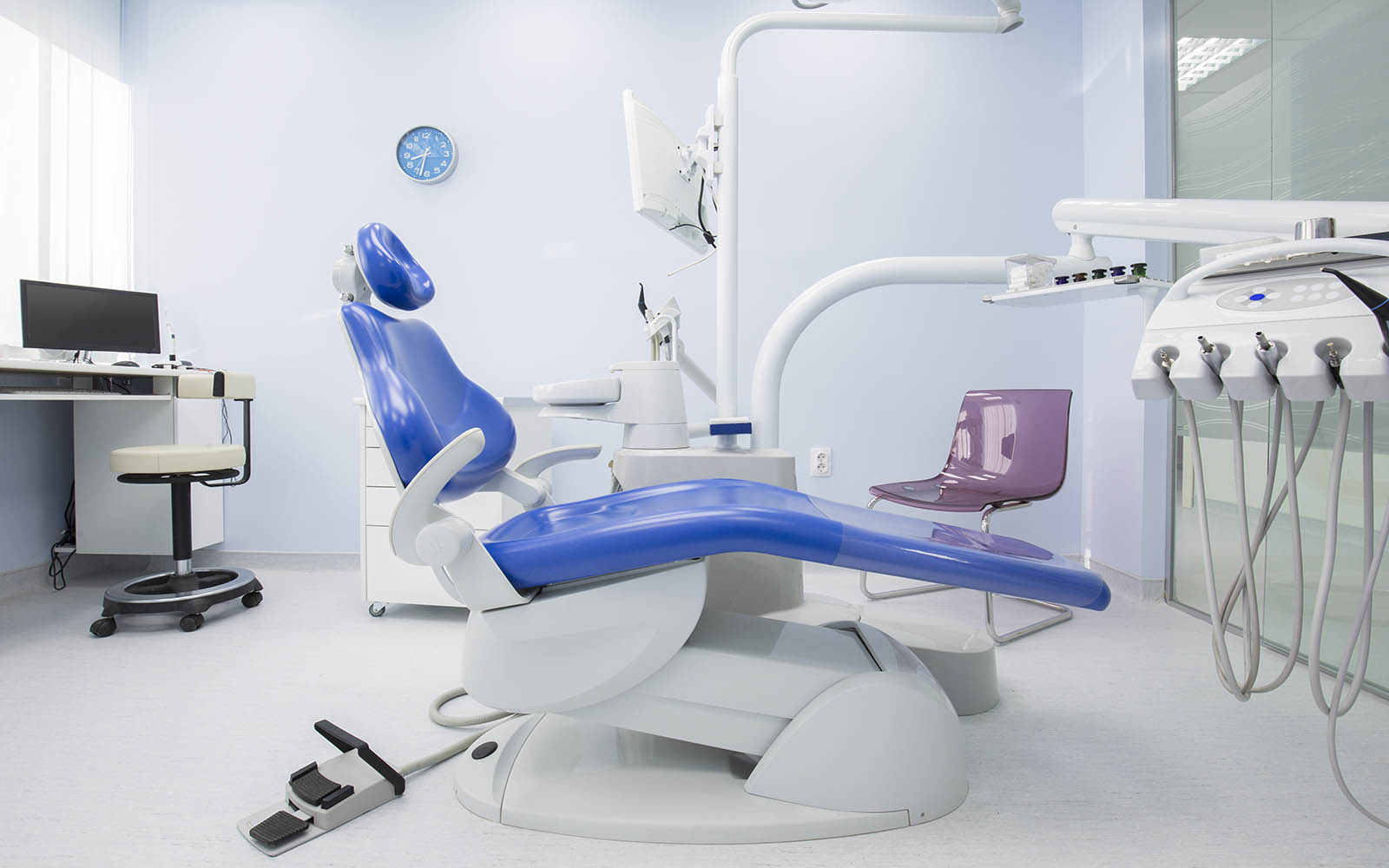Arbeiten in der Zahnarztpraxis: Berufe, Aufgaben und Löhne