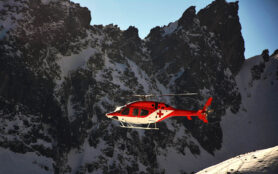 Helicopter,Rushing,To,Rescue,Injured,Or,Lost,Climbers,,Mountaineers,In